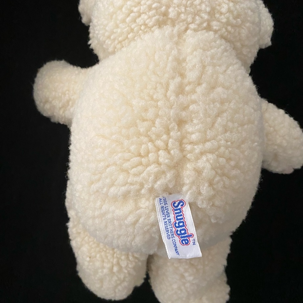 Vintage Russ Snuggle Bear - Picture 3 of 5